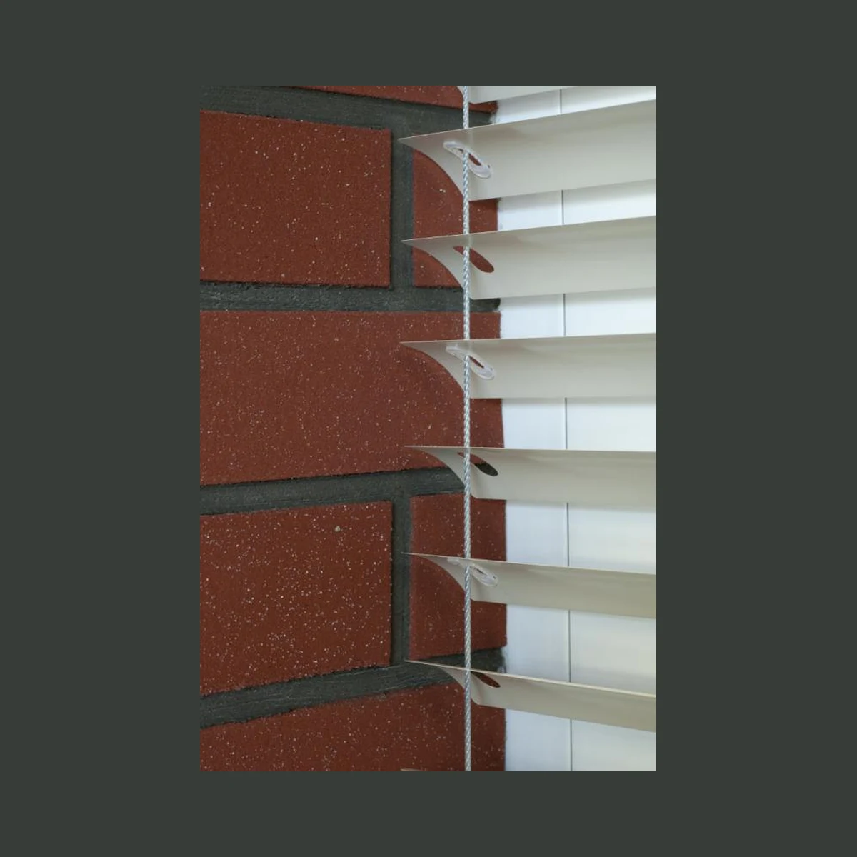 The Ext-50 / Ext-50 H External Blinds